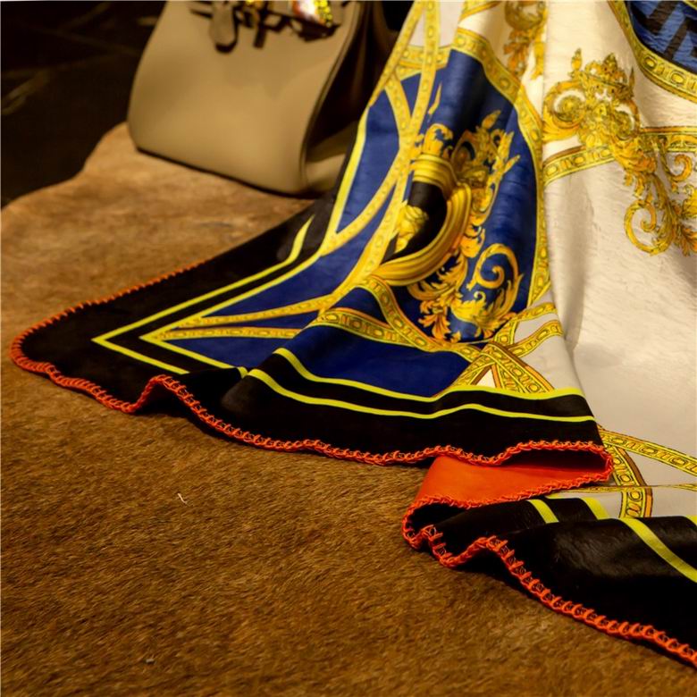 Versace 1.5x1.5m 1.5x2.0m 2.0x2.3m   (6)