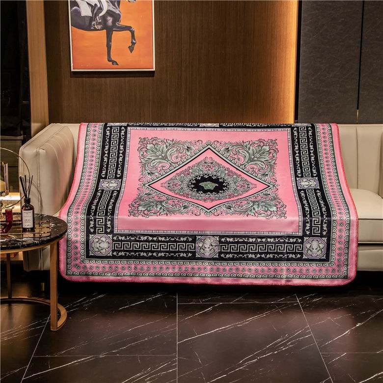 Versace 1.5x1.5m 1.5x2.0m 2.0x2.3m   (7)