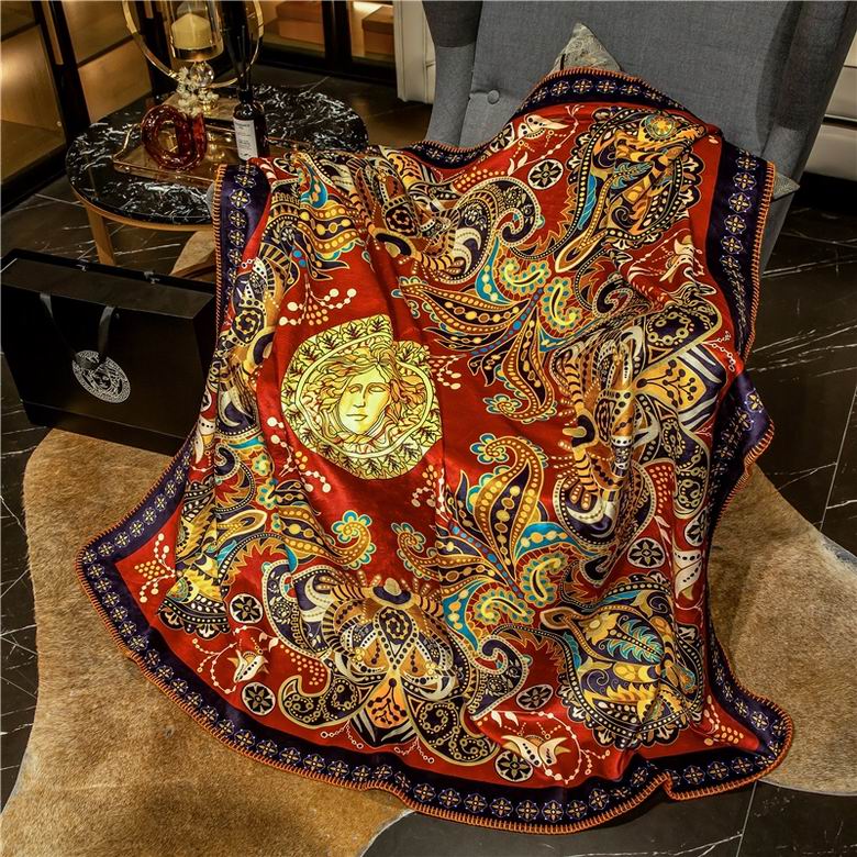 Versace 1.5x1.5m 1.5x2.0m 2.0x2.3m   (7)