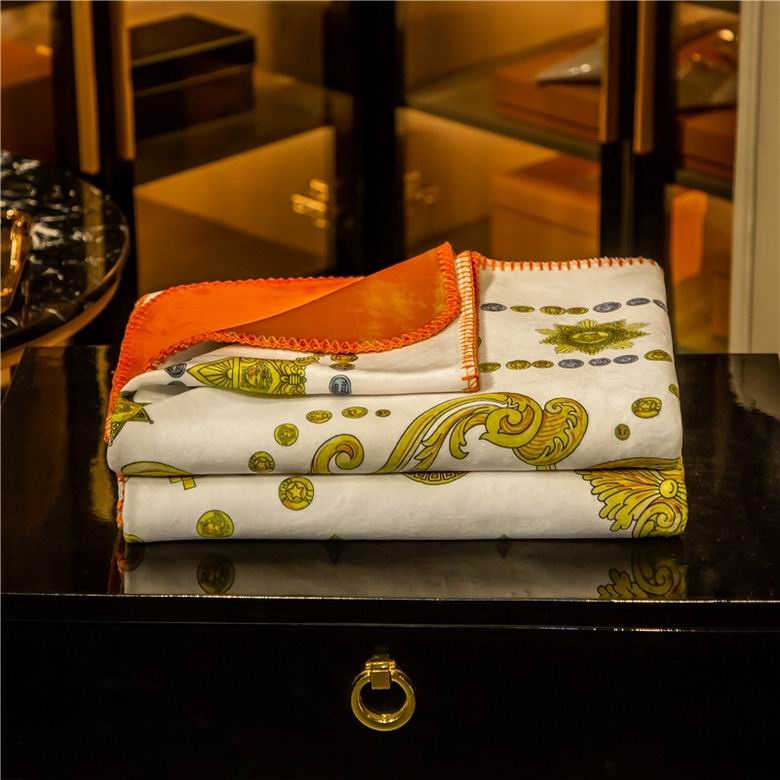 Versace 1.5x1.5m 1.5x2.0m 2.0x2.3m   (7)