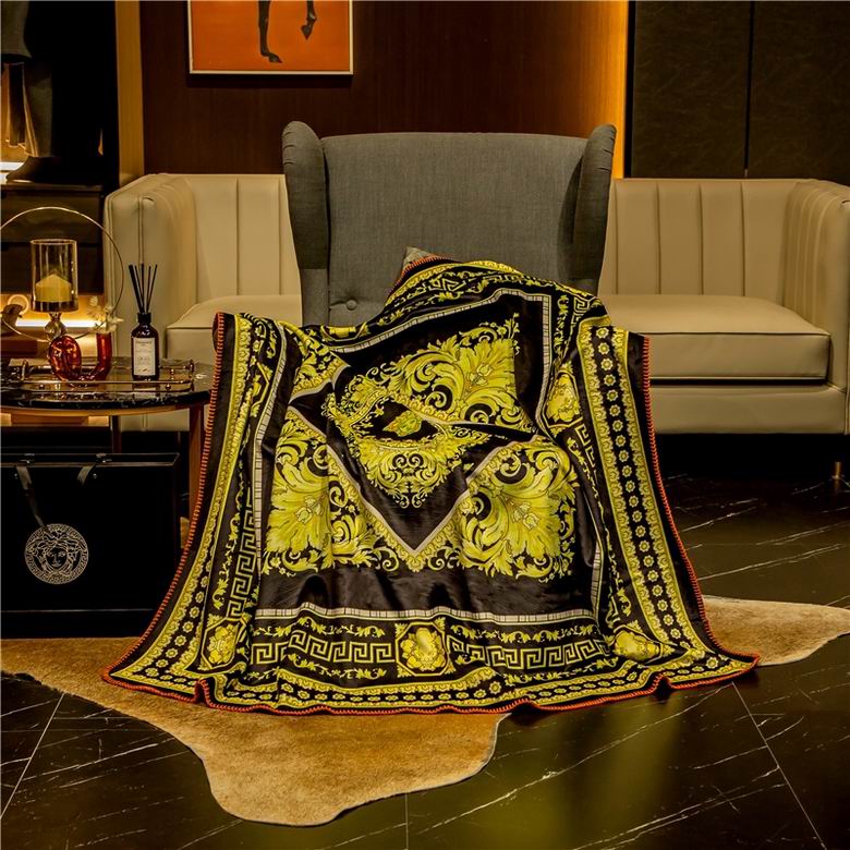 Versace 1.5x1.5m 1.5x2.0m 2.0x2.3m   (7)