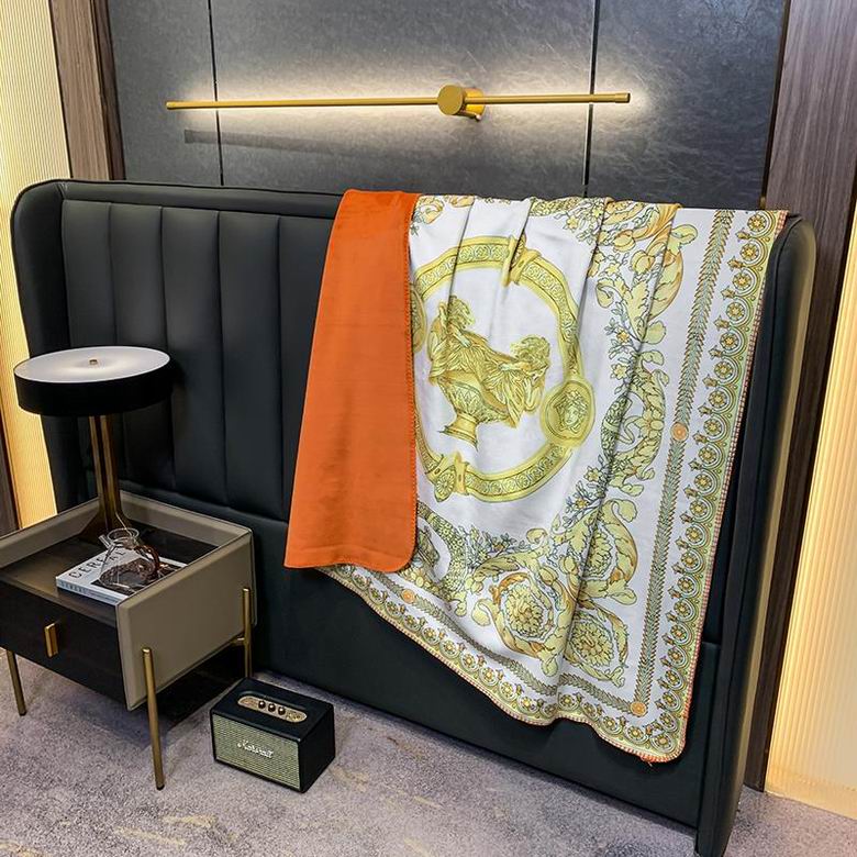 Versace 1.5x1.5m 1.5x2.0m 2.0x2.3m   (7)