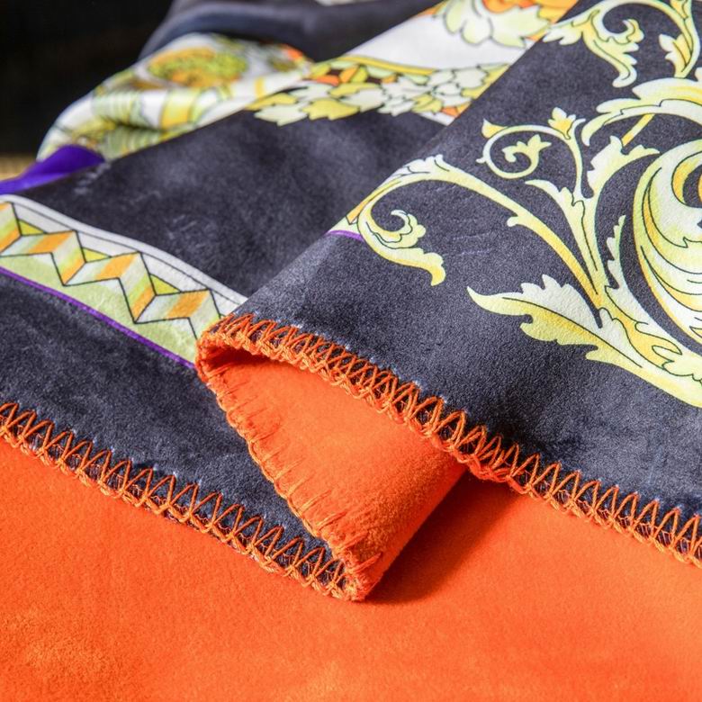 Versace 1.5x1.5m 1.5x2.0m 2.0x2.3m   (7)