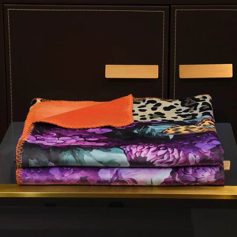 Versace 1.5x1.5m 1.5x2.0m 2.0x2.3m   (7)