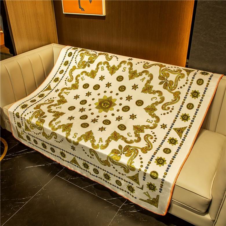 Versace 1.5x1.5m 1.5x2.0m 2.0x2.3m   (8)