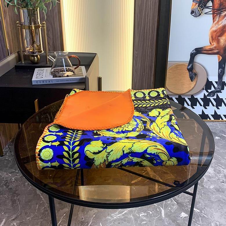 Versace 1.5x1.5m 1.5x2.0m 2.0x2.3m   (8)