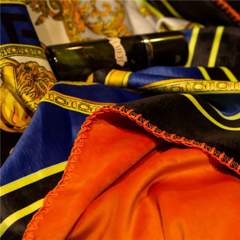 Versace 1.5x1.5m 1.5x2.0m 2.0x2.3m   (8)