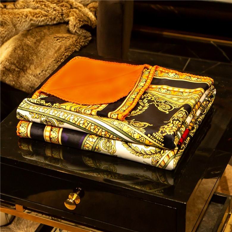 Versace 1.5x1.5m 1.5x2.0m 2.0x2.3m   (9)