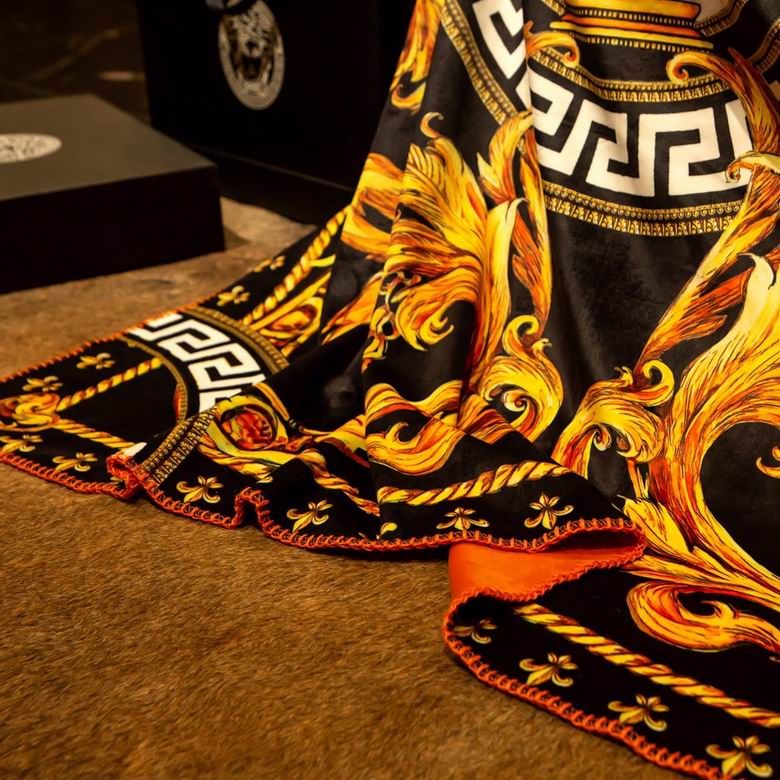 Versace 1.5x1.5m 1.5x2.0m 2.0x2.3m   (9)