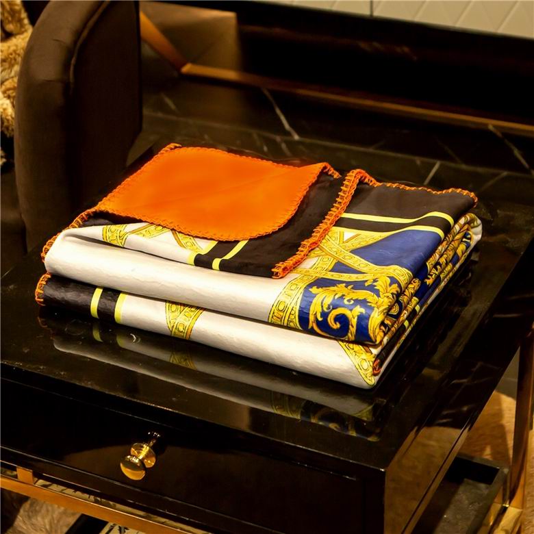 Versace 1.5x1.5m 1.5x2.0m 2.0x2.3m   (9)