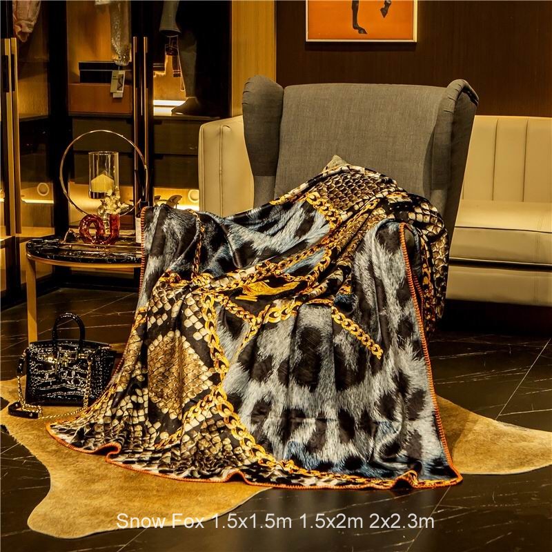 Versace 1.5x1.5m 1.5x2m 2x2.3m  (3)