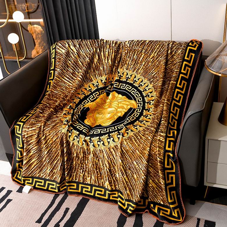 Versace 1.5x1.5m 1.5x2m 2x2.3m   (4)