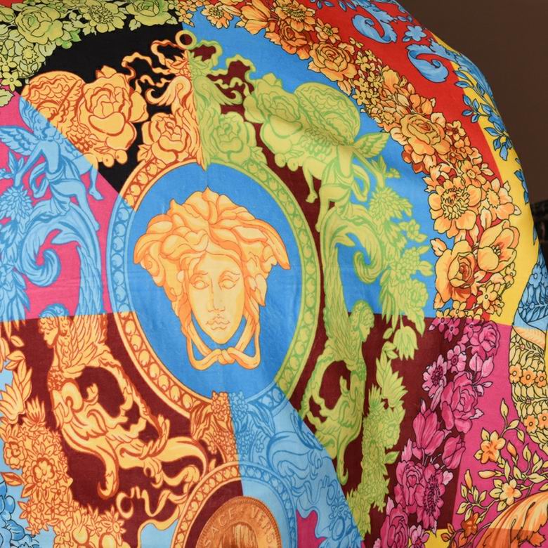 Versace 1.5x1.5m 1.5x2m 2x2.3m    (6)