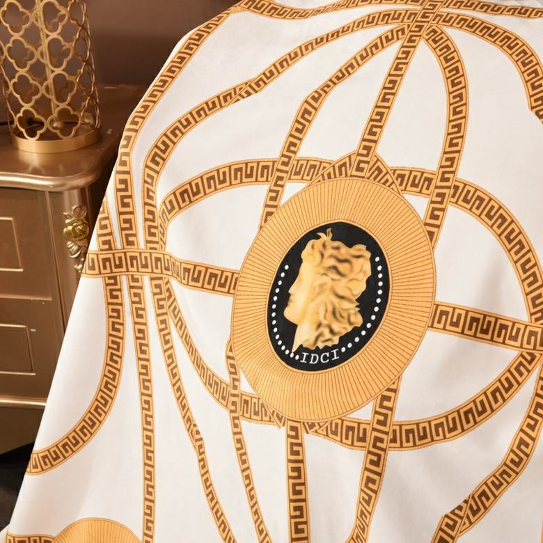 Versace 1.5x1.5m 1.5x2m 2x2.3m    (7)