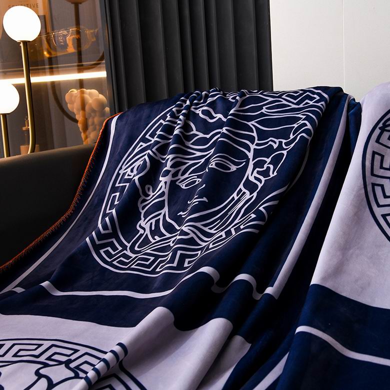 Versace 1.5x1.5m 15x2m 2x2.3m   (5)