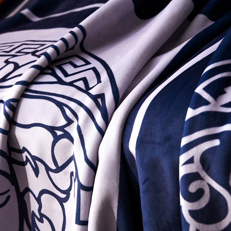 Versace 1.5x1.5m 15x2m 2x2.3m   (6)