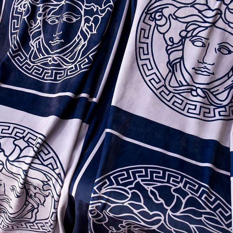 Versace 1.5x1.5m 15x2m 2x2.3m   (7)