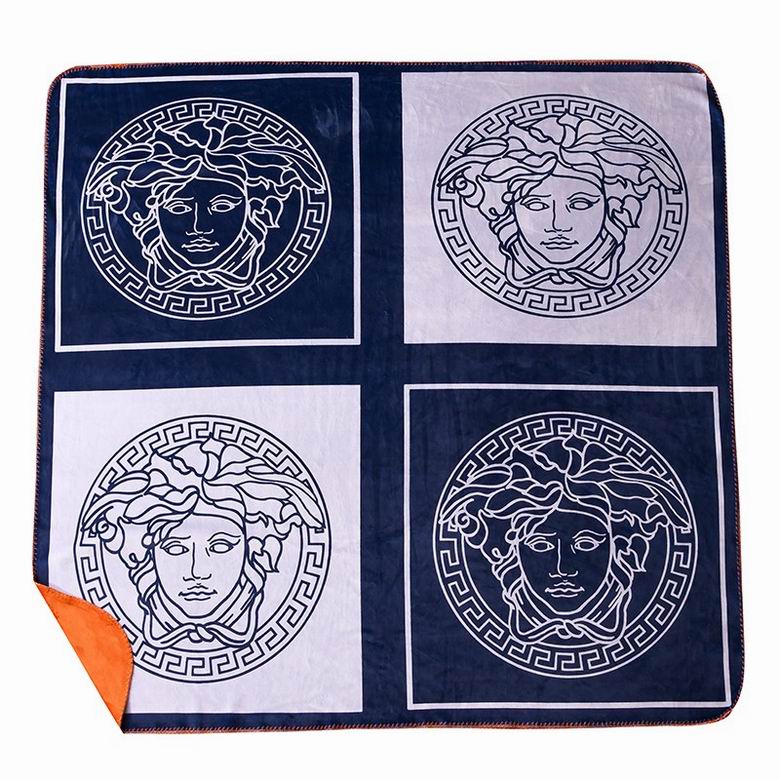 Versace 1.5x1.5m 15x2m 2x2.3m   (8)