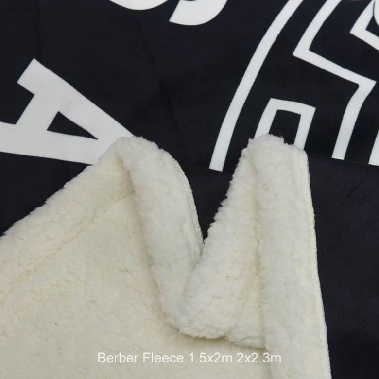 Versace 1.5x2m 2x2.3m n (4)