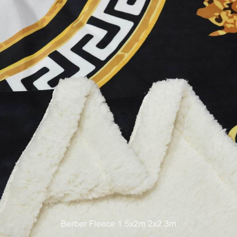 Versace 1.5x2m 2x2.3m n (4)