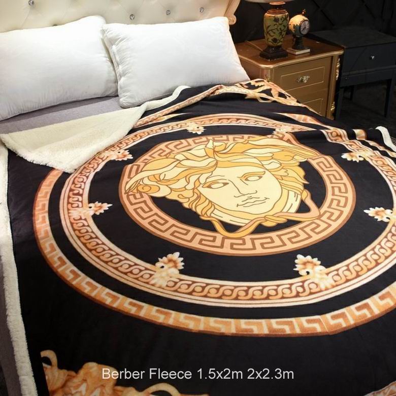 Versace 1.5x2m 2x2.3m n (4)