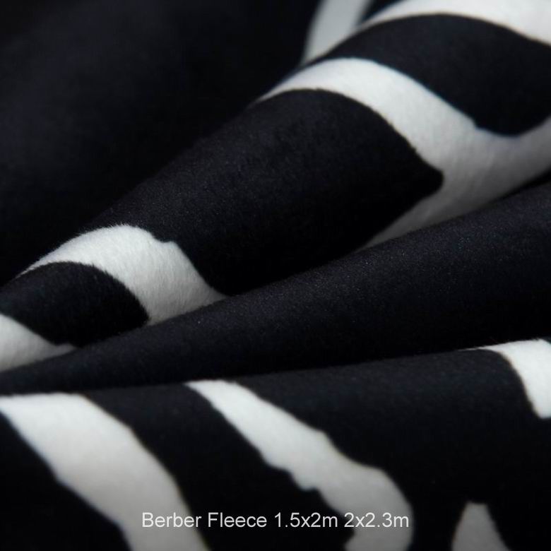 Versace 1.5x2m 2x2.3m n (8)