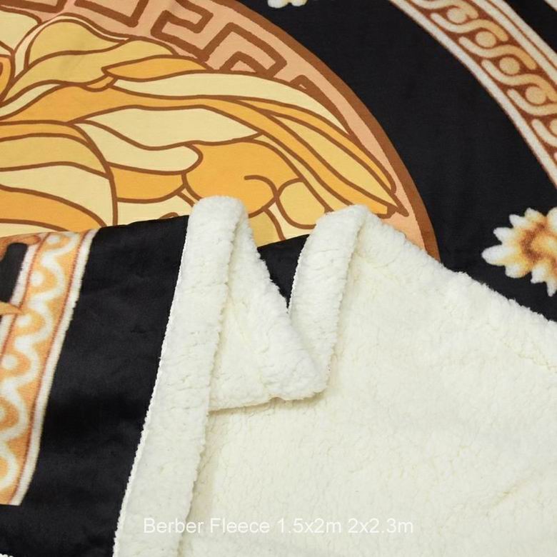 Versace 1.5x2m 2x2.3m n (8)