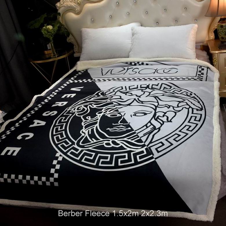 Versace 1.5x2m 2x2.3m n (9)