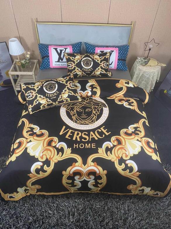 Versace 2.0x2.3m  (6)