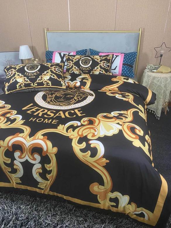 Versace 2.0x2.3m  (7)