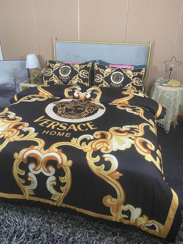 Versace 2.0x2.3m  (8)