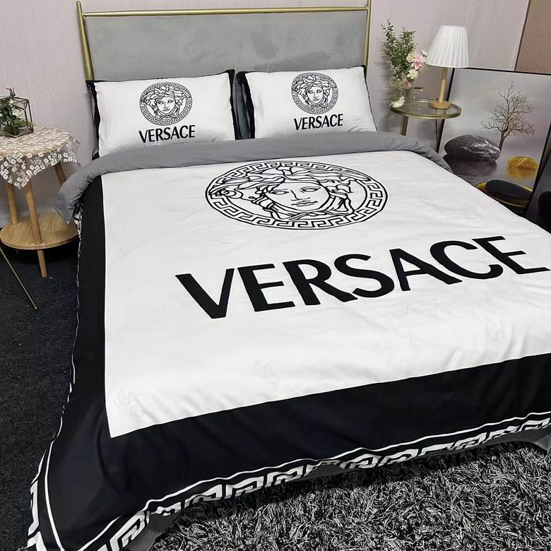 Versace 2.0x2.3m   (3)
