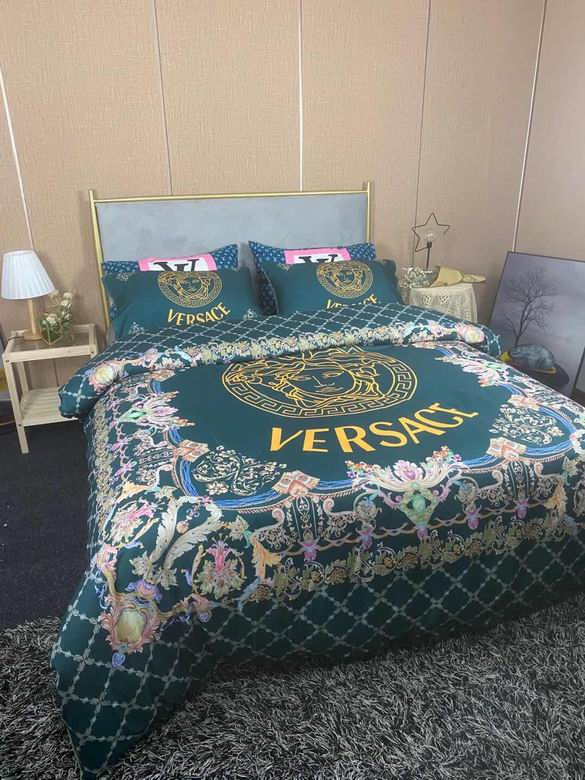 Versace 2.0x2.3m   (3)