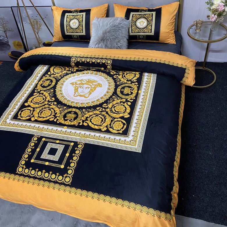 Versace 2.0x2.3m   (3)