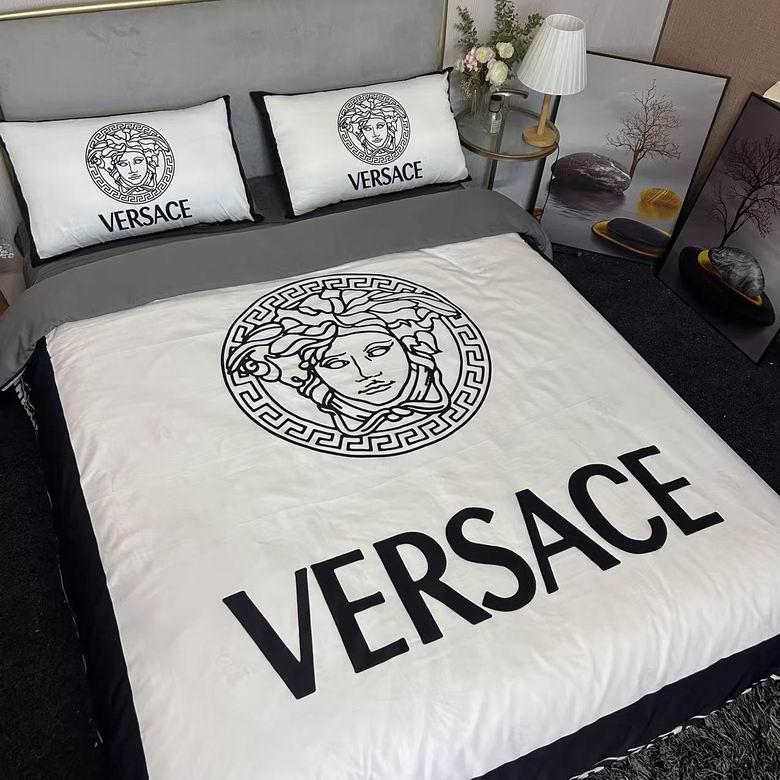 Versace 2.0x2.3m   (3)