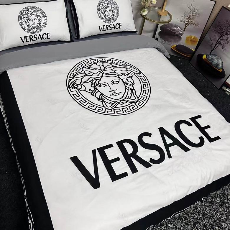 Versace 2.0x2.3m   (4)