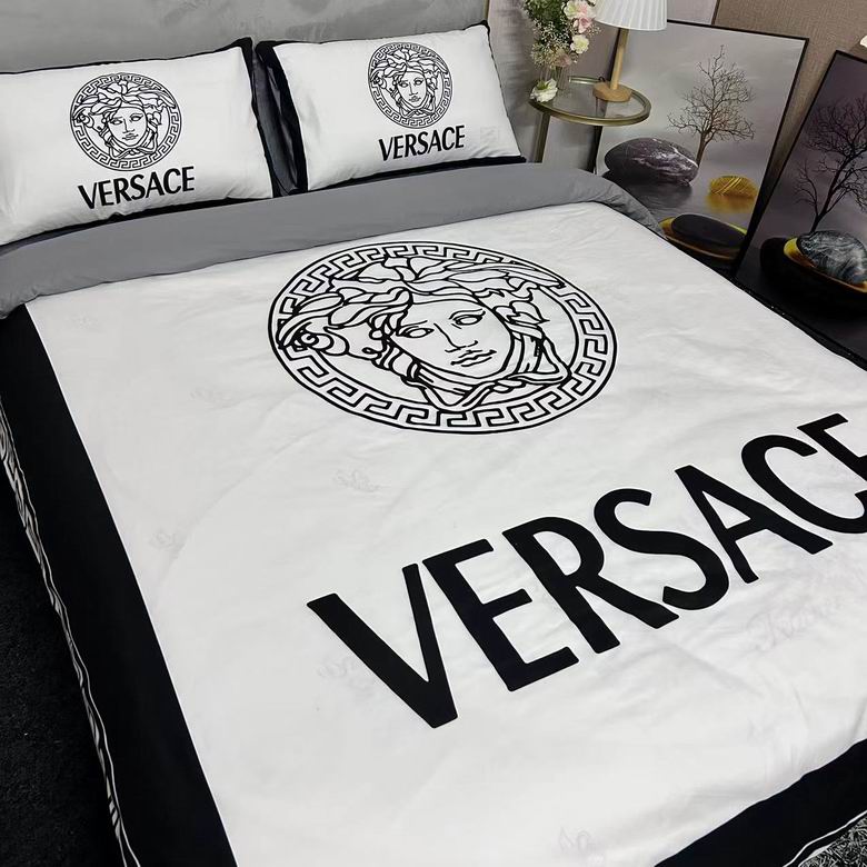 Versace 2.0x2.3m   (5)