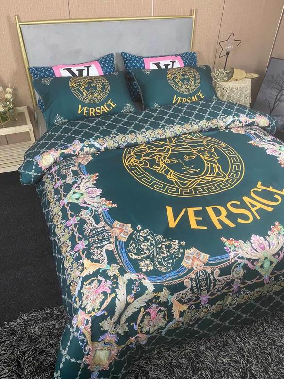 Versace 2.0x2.3m   (5)