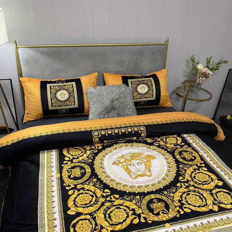 Versace 2.0x2.3m   (6)