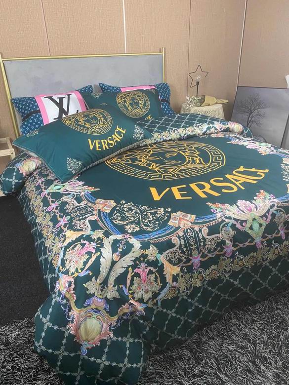 Versace 2.0x2.3m   (7)