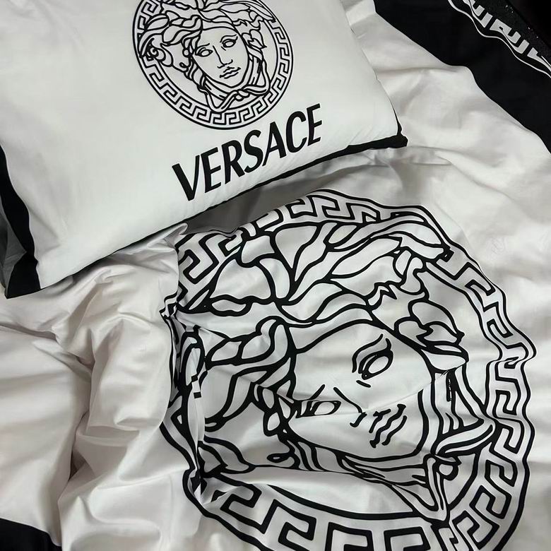 Versace 2.0x2.3m   (8)