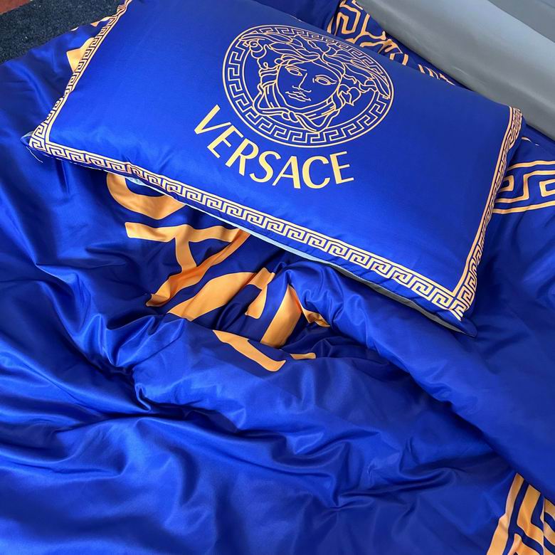 Versace 2.0x2.3m   (8)