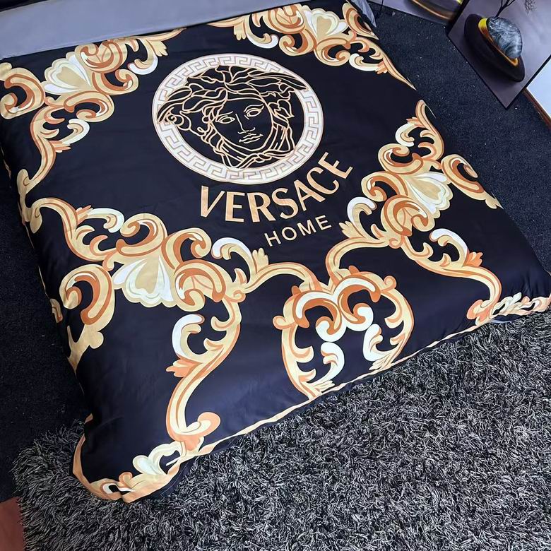 Versace 2.0x2.3m   (9)