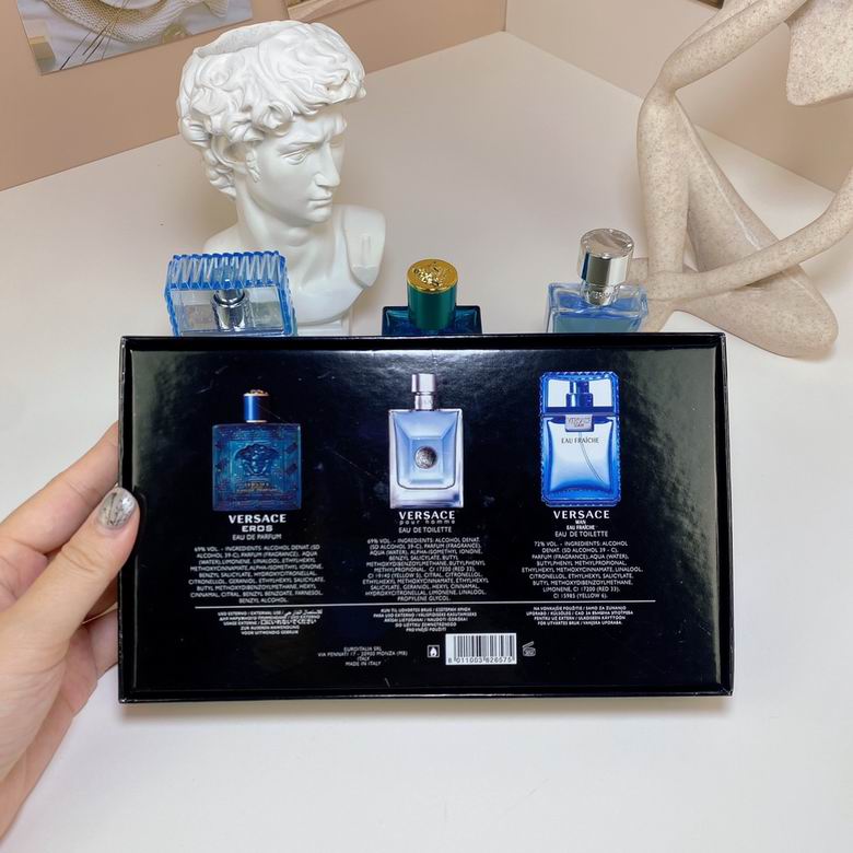 Versace 3x30ml    (3)