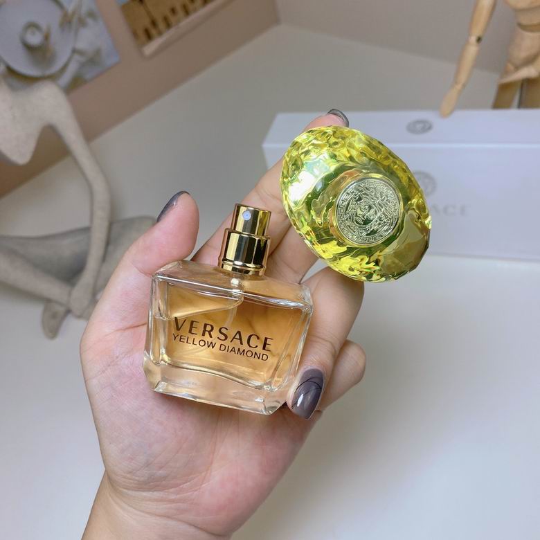 Versace 3x30ml    (5)