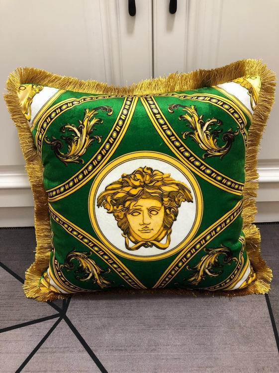 Versace Cushion 45X45cm (1)