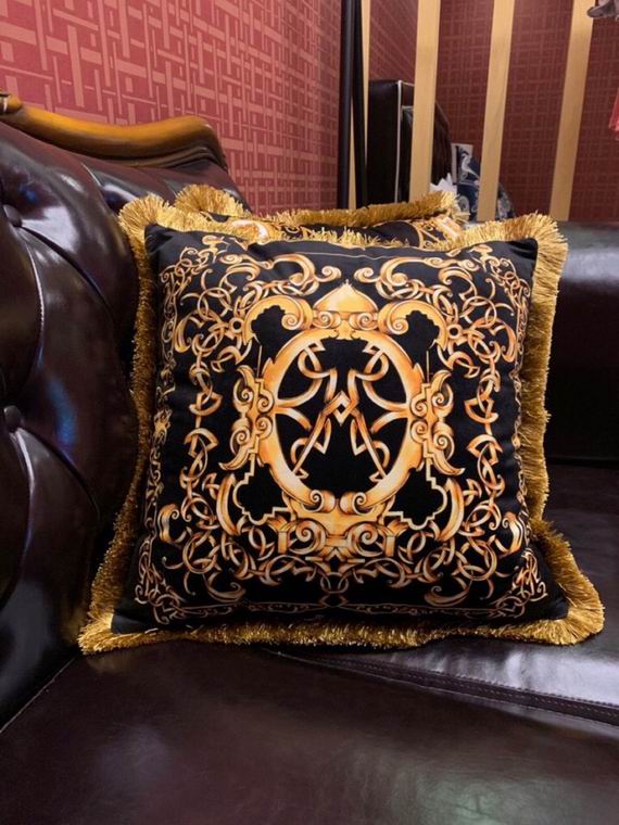 Versace Cushion 45X45cm (3)