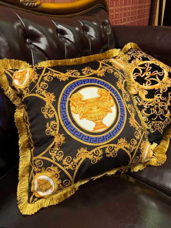 Versace Cushion 45X45cm (4)