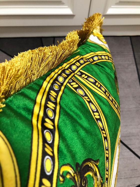 Versace Cushion 45X45cm (5)