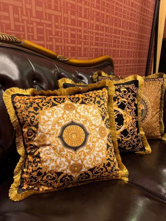 Versace Cushion 45X45cm (5)
